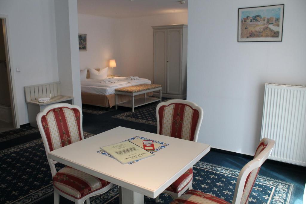 Hotel Bellevue Warnemuende Rostock Exterior foto